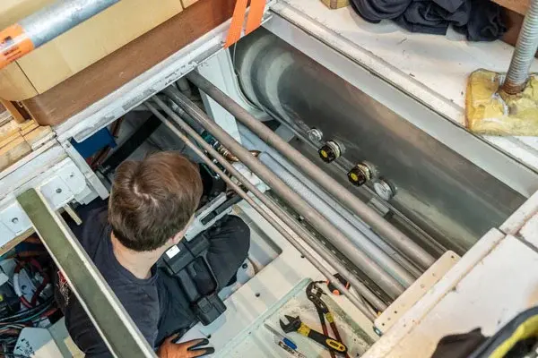 Onboard adaptation of boiler and heater systems on yachts