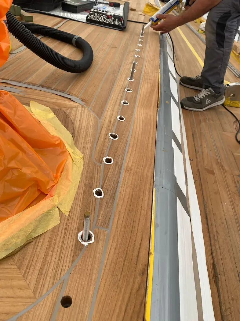 Boat maintenance work in Mallorca